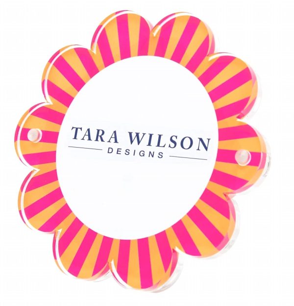 Daisy Acrylic Picture Frame= In Pink + Orange at Shop Simon