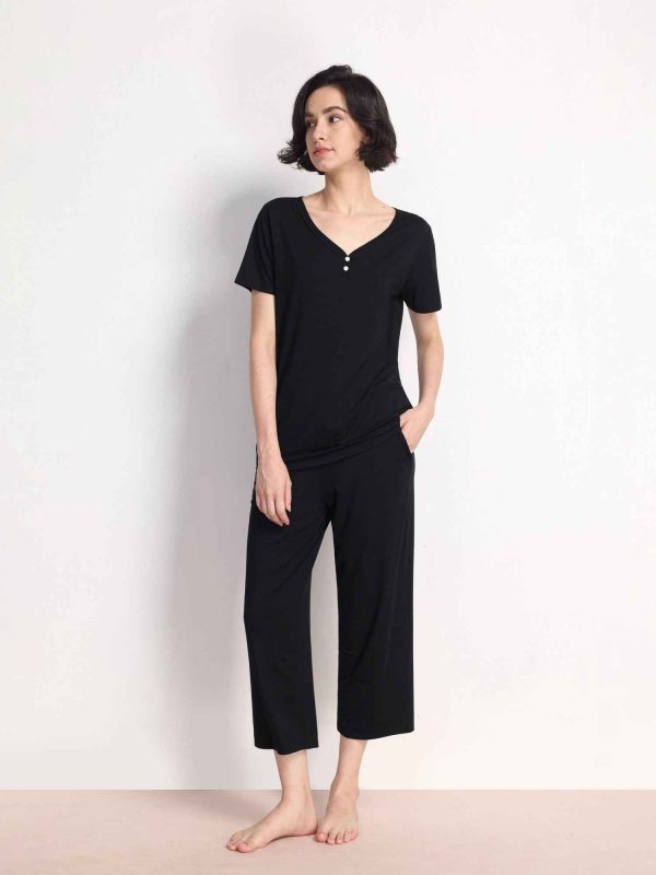 Women's GYS Premium™ Bamboo Lace V-Neck Capri Set - Black / XL