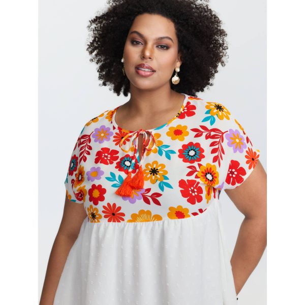 BloomChic Women's Plus Size Floral Print Neck-Tie Babydoll Top WhiteSmoke Floral Casual Short sleeve V-Notch Neck 22-24/3X
