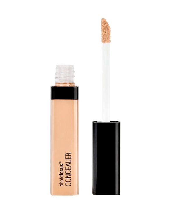 Photo Focus Concealer Light/Med Beige at Wet n Wild
