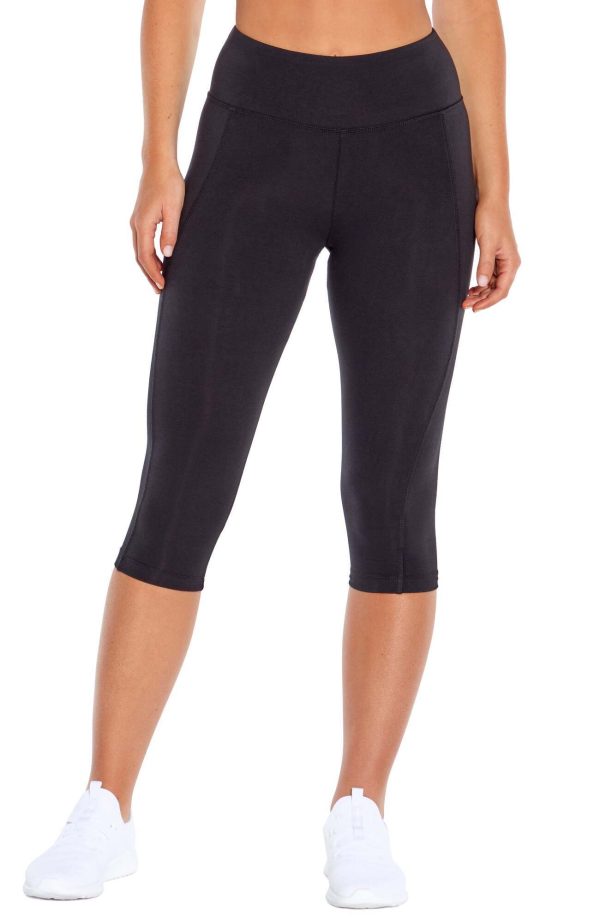 Carrie Slimming Capri Black / Xs at Marika