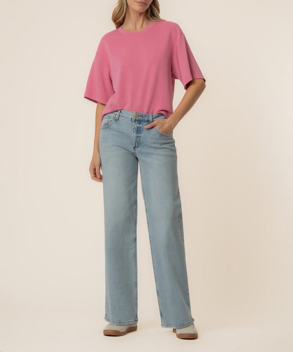 Reina Boxy Tee in Lipstick at Kut from the Kloth