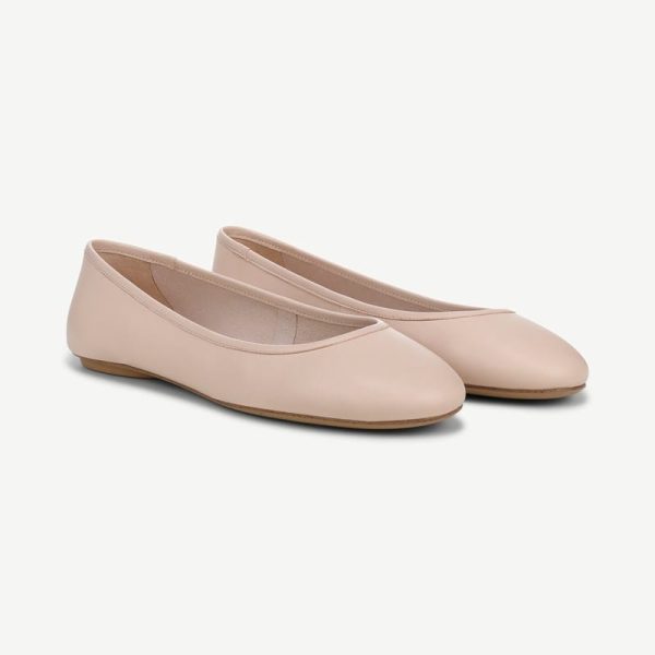 Franco Sarto Franco Christina Ballet Flat Shoes (Soft Blush Pink Leather) 9.0 W Round Toe