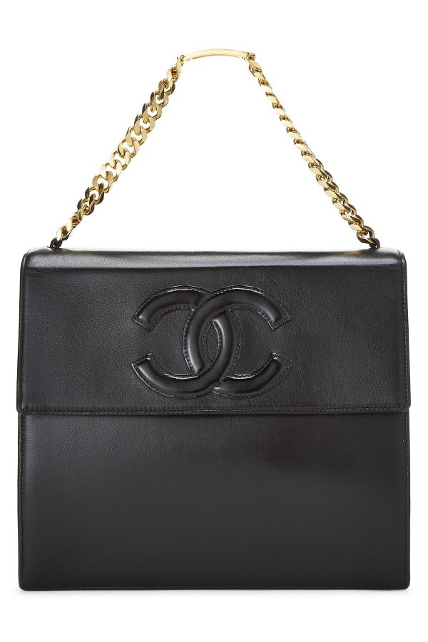 Women's Chanel Black Lambskin 'CC' Flap Handbag in Black at What Goes Around Comes Around